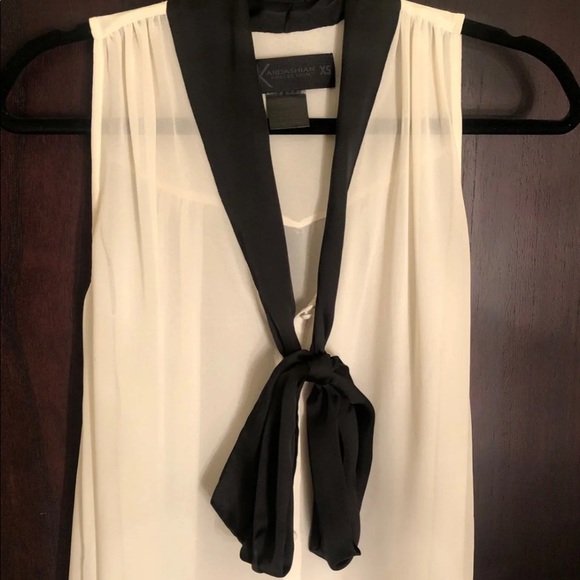 Top - Picture 2 of 3